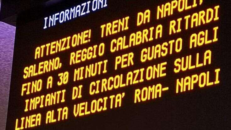 Anche oggi ritardi e disagi in ferrovia, Trenitalia: “C’è un guasto alla linea”