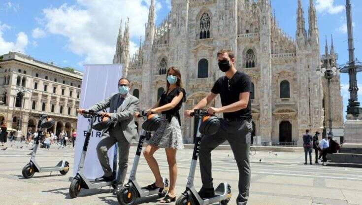 A Milano monopattini scontati di notte per le donne: 