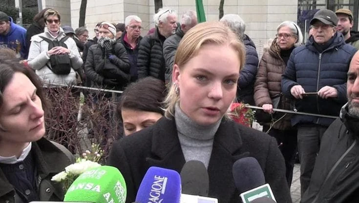 Milano, una targa in ricordo di Alexei Navalny. La figlia Daria: 