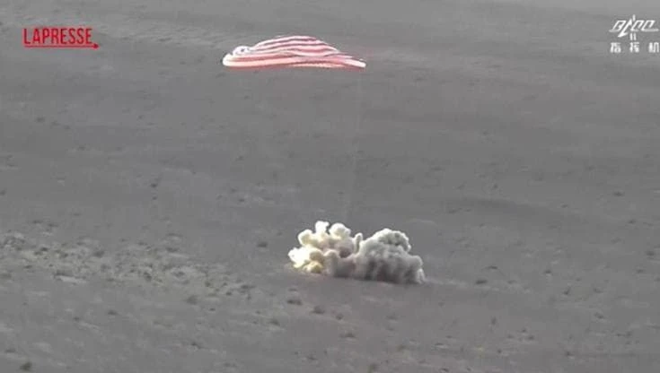 Cina, ritorno a casa dopo sette mesi per gli astronauti della Shenzhou-21: l'atterraggio