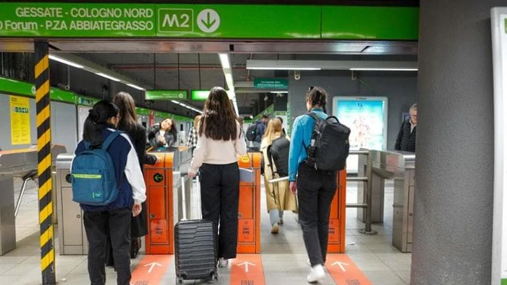 Primo Maggio, gli orari dei mezzi pubblici e i supermercati aperti a Milano