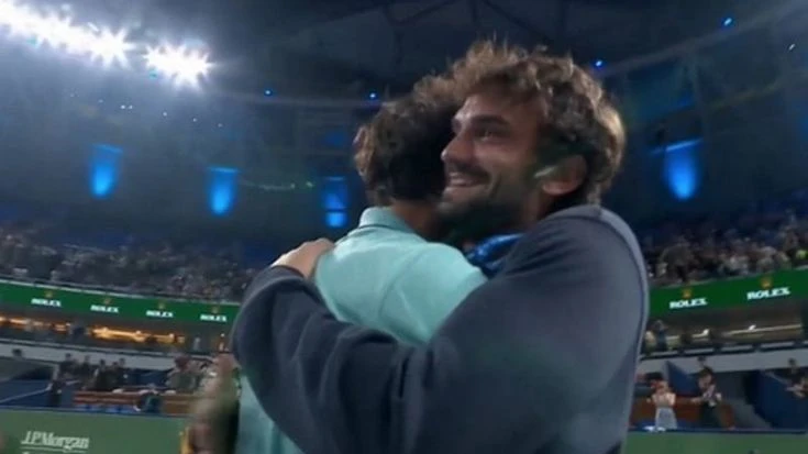 Le mamme sorelle, il fratello allenatore e la chat di famiglia “che bolle”: chi sono i cugini in finale a Shanghai