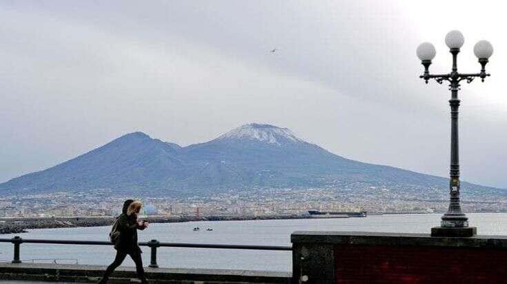 Previsioni meteo, Santa Lucia porta pioggia, vento e neve. Nel weekend giù le temperature