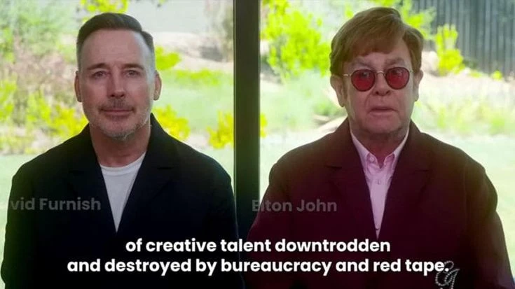 Elton John guida le star in supporto del partito laburista: “Mi si spezza il cuore nel vedere le speranze dei giovani talenti distrutte dai tagli alla cultura”