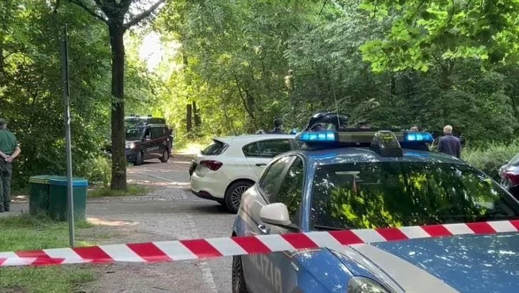 Trovato il cadavere di Chamila, l'arrivo in massa delle forze dell'ordine al parco Nord