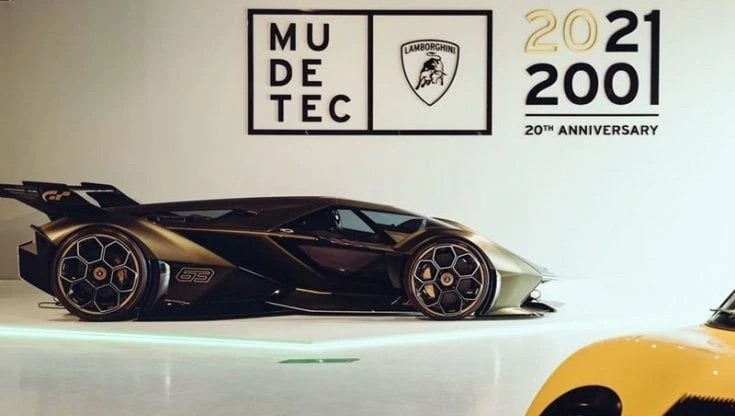 Lamborghini, il Museo riapre
