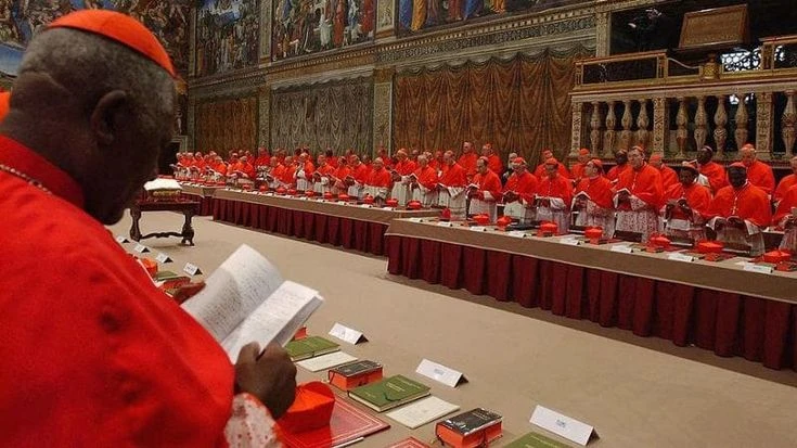 Papa Francesco, le news verso il Conclave: oggi la decisione sulla data. Ieri oltre 70mila persone a Santa Maria Maggiore