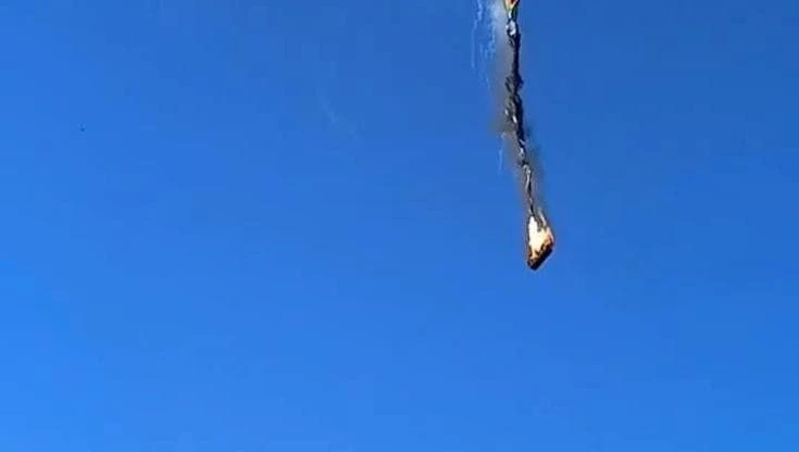Brasile, mongolfiera con 21 persone a bordo prende fuoco in volo e precipita