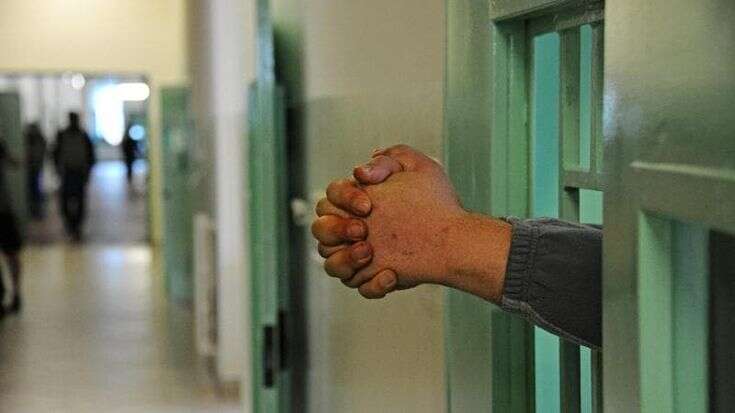 Suicida in carcere, era in cella per una rapina da 55 euro. Il legale: “Morte poteva essere evitata”