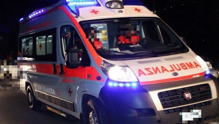 Crolla edificio a Barletta, due feriti: è a pochi metri dalla palazzina di via Roma in cui morirono cinque donne