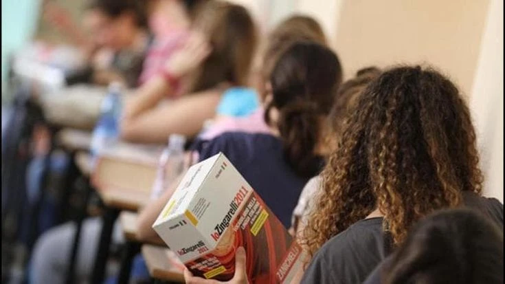 Scuola, due rimandati a settembre su tre vanno a ripetizioni: spendono in media 287 euro