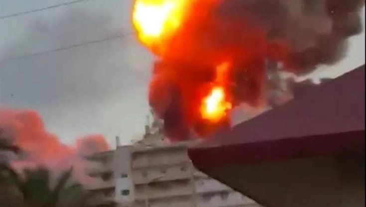Israele, Il video del nuovo attacco a Tiro. Ordine di evacuazione ai residenti nel Libano del Sud