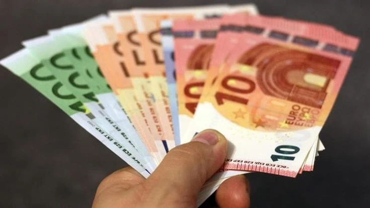 Estate, niente vacanze per quasi 9 milioni di italiani: per 7 su 10 le ragioni sono economiche