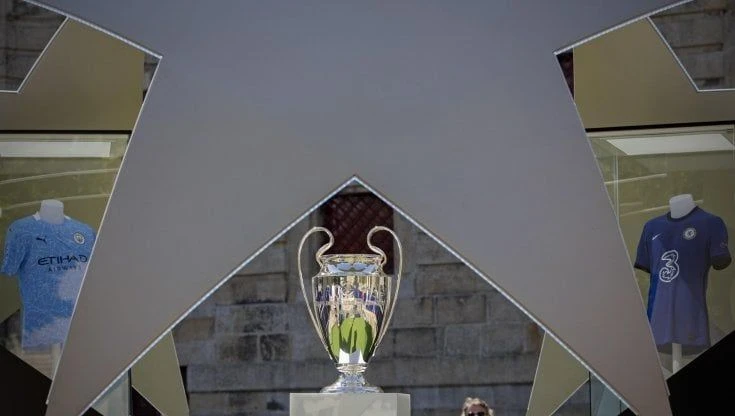 Dalla Francia, Champions riveduta e corretta: più campioni, meno derby e finale four