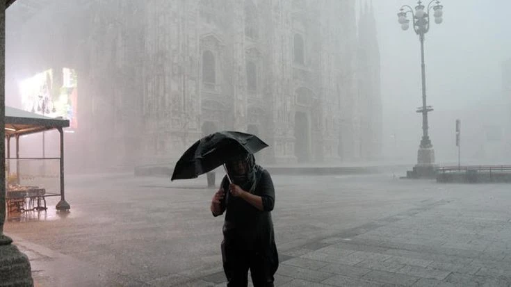 Meteo, allerta gialla per temporali a Milano e in Lombardia dal pomeriggio di sabato 19 luglio
