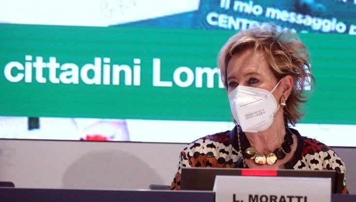 La Regione Lombardia sospende oggi e domani richiami AstraZeneca. Moratti attende lunedì parere Aifa