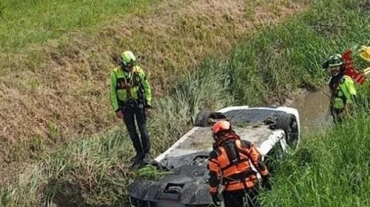 Lamborghini appena comprata esce di strada e finisce in un canale, morto imprenditore