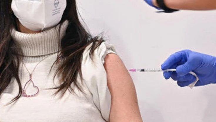 Vaccino Covid: negli Usa ok al Pfizer per gli adolescenti tra i 12 e i 15 anni