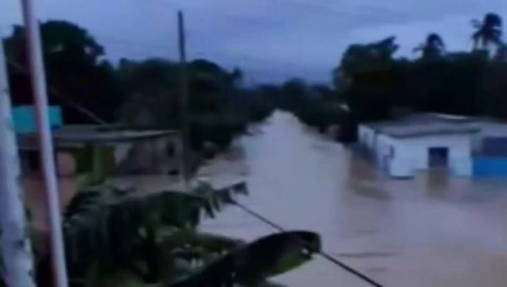 L'uragano Melissa colpisce Cuba: fiumi d'acqua nelle strade