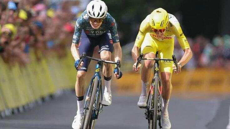 Tour de France, Vingegaard manda un messaggio a Pogacar: maglia gialla battuta dopo un duello selvaggio