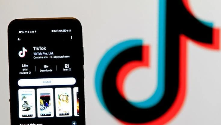 Il nuovo trend social: su Instagram e TikTok spopolano i video formato ‘cinema’