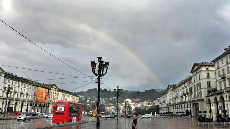 Previsioni meteo, pausa dal caldo estremo: weekend con temporali e grandine. Da lunedì burrasca