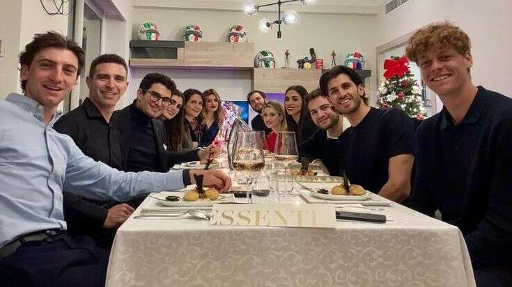 Sinner, capodanno a Montecarlo: cena con il ciclista Giulio Ciccone e il pilota Antonio Giovinazzi