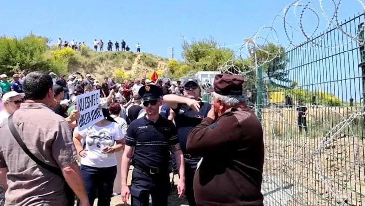 Albania, proteste contro il progetto di resort di Jared Kushner e Ivanka Trump: 