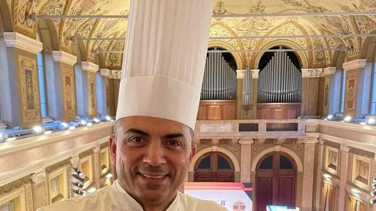 “Cercasi chef né comunista né omosessuale”: è bufera per il post di Cappuccio, poi rimosso