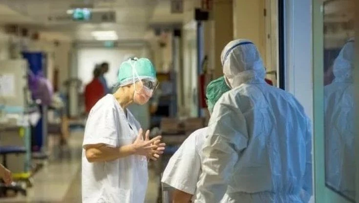 Pronto soccorso sotto pressione: il 70% dei pazienti aspetta oltre 6 ore