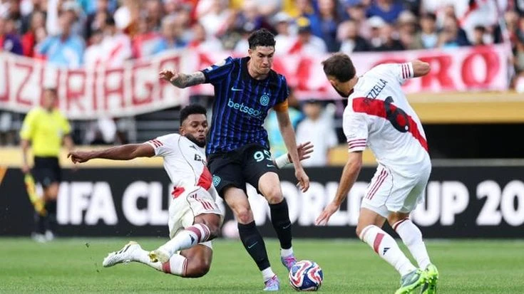 Le pagelle dell’Inter contro il River Plate: Bastoni cancella Mastantuono, Pio Esposito gol da centravanti vero