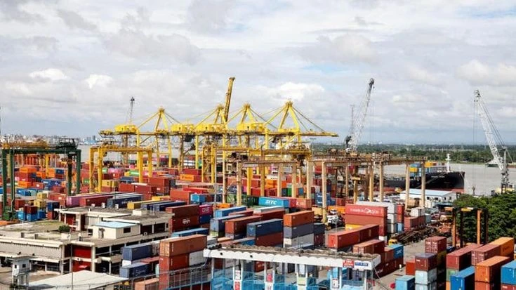 Istat, cala il surplus commerciale extra Ue. Balzo delle importazioni dagli Usa