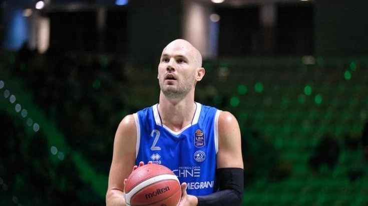 Basket, Brescia spazza via Trieste e vola in semifinale
