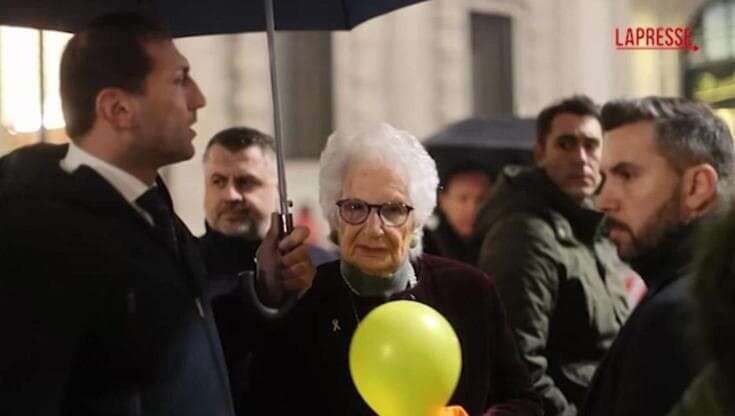 Anche Liliana Segre alla commemorazione dei fratellini Bibas a Milano