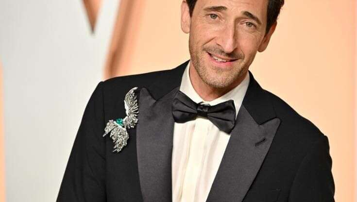 Adrien Brody e gli altri: quelli che agli Oscar hanno affidato alle spille un messaggio segreto