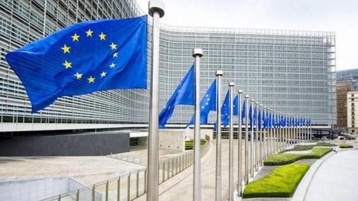 Italia, Francia e Germania: bilanci a confronto. Su conti tricolori pesano il debito e l’assenza di una scelta tra spese e taglio del fisco