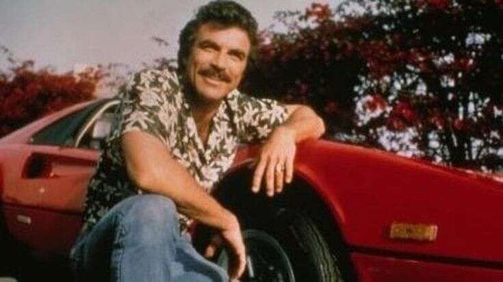 Gli 80 anni di Tom Selleck, il Magnum P. I. che disse no a Indiana Jones