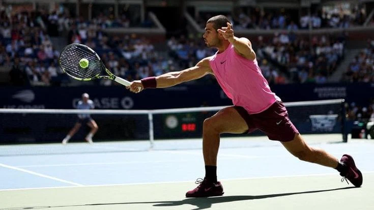 Alcaraz - Lehecka in diretta: in palio la semifinale. In serata il doppio Errani-Paolini