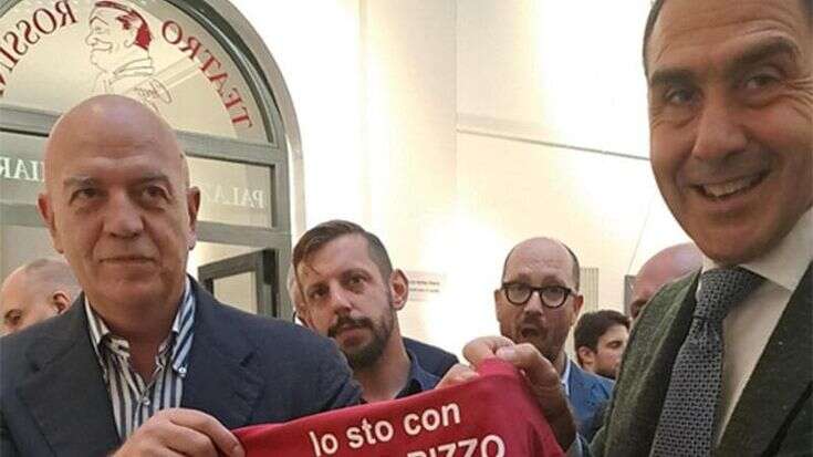 Rizzo e Vannacci insieme sul palco. L’ex comunista e l’ex generale concordi su tutto