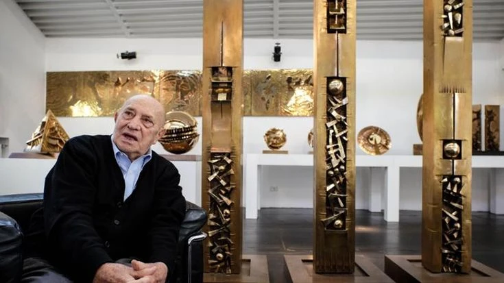 L’amicizia con Fontana, il teatro e la scultura: ritratto di un milanese con gli ossi di seppia