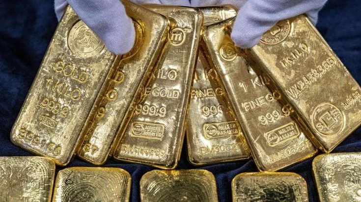 La corsa dell’oro: valore raddoppiato in 5 anni, il nuovo record nel mirino nel 2026