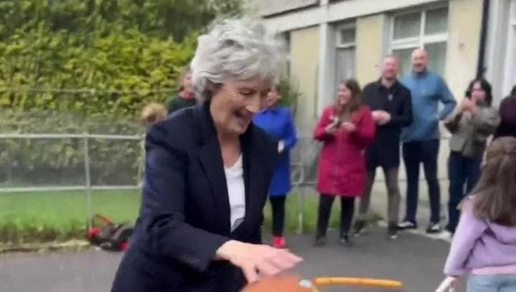 I palleggi da fuoriclasse di Catherine Connolly, la nuova presidente irlandese