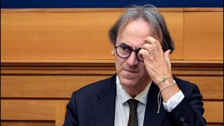 Salvini, Bonelli: “Volgare contro Macron”. Borghi: “Imbarazzante”. Lega chiede smentita all’Eliseo