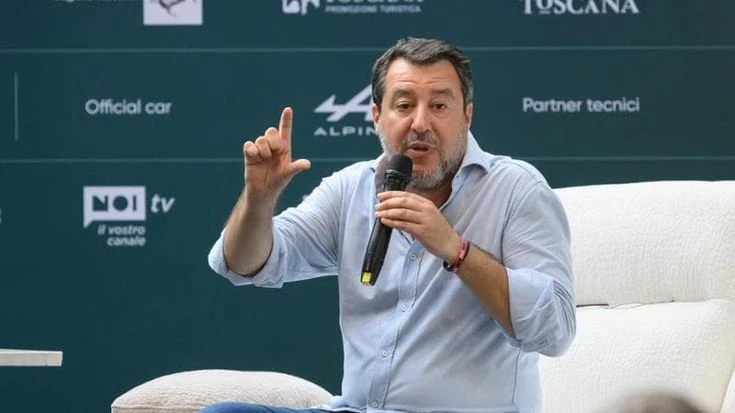 Parigi convoca l’ambasciatrice italiana: “Da Salvini commenti inaccettabili su Macron”
