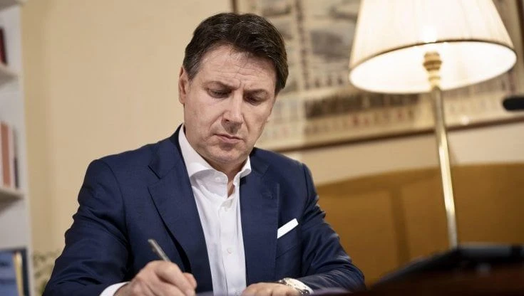 M5S, Conte e il divorzio da Grillo. I sondaggisti: 