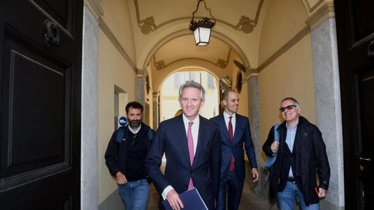 Mediobanca, volano gli utili. Nagel presenta il piano a Milleri