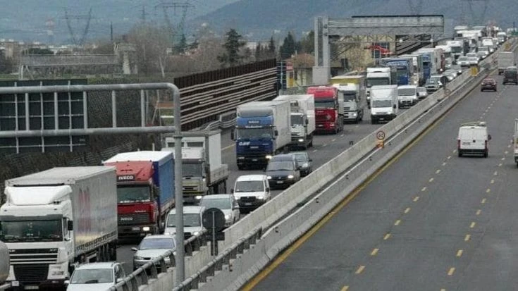 Auto contro cantiere sull’autostrada A4, tra Latisana e Portogruaro: due morti