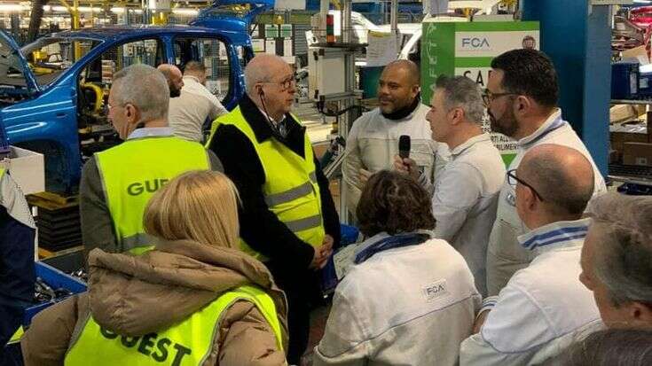 Stellantis, Imparato visita la fabbrica di Pomigliano