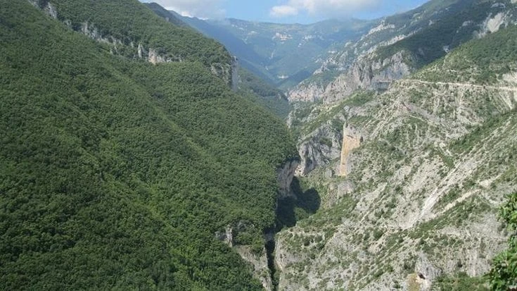 Vigili del fuoco morti in Abruzzo. Recuperate le due salme dopo 50 ore