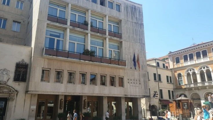 Venezia, giovane turista muore cadendo dal quinto piano di un hotel